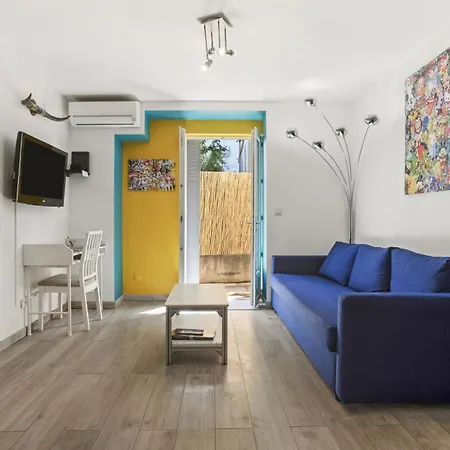 Apartment Centre, Proche De La Gare Saint-Raphael (Var)