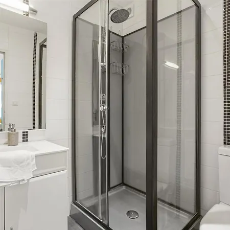 Apartment Centre, Proche De La Gare *